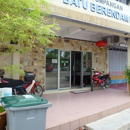 Batu Berendam Inn Kampong Sungai Putat Dış mekan fotoğraf