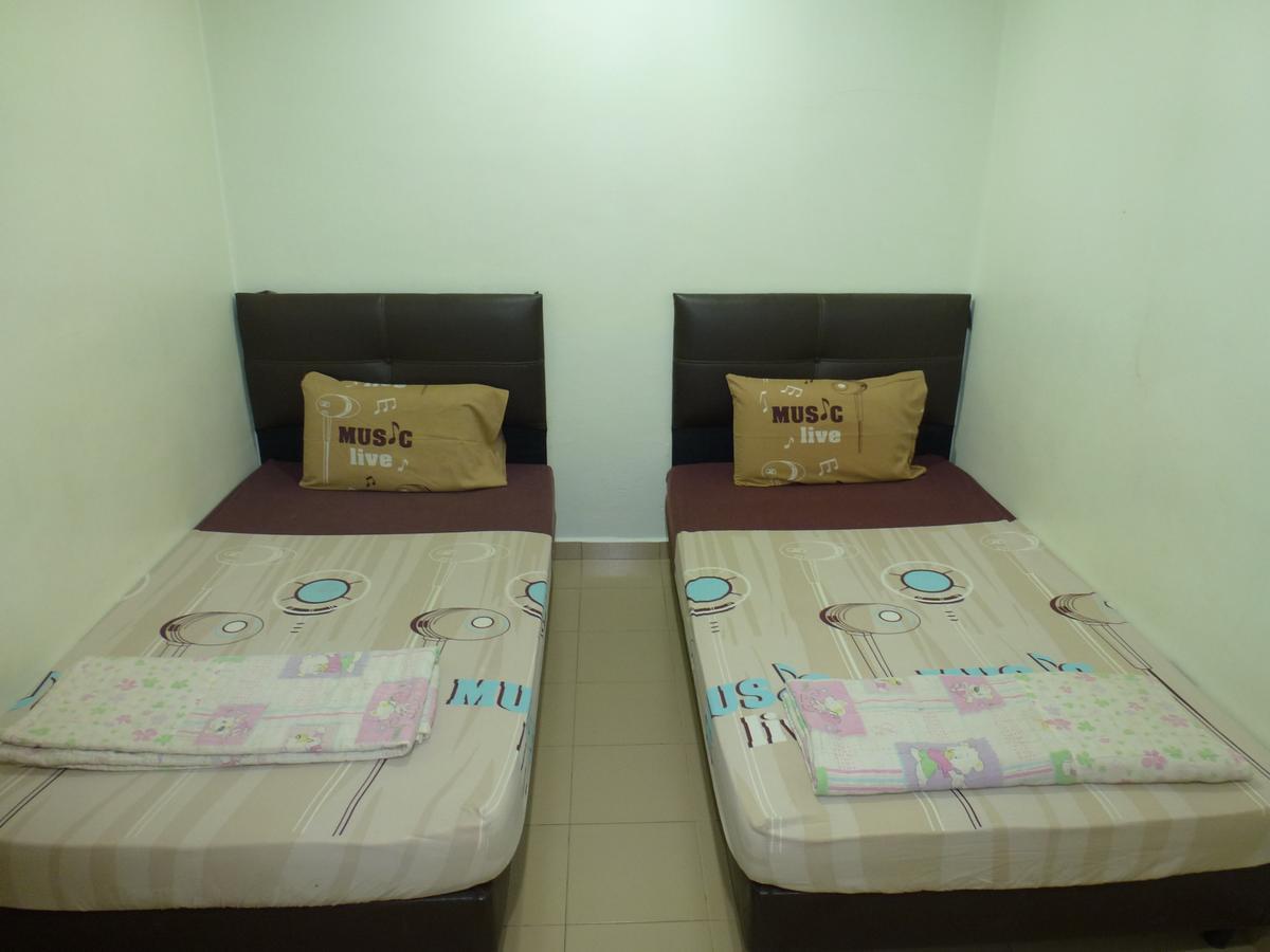 Batu Berendam Inn Kampong Sungai Putat Dış mekan fotoğraf